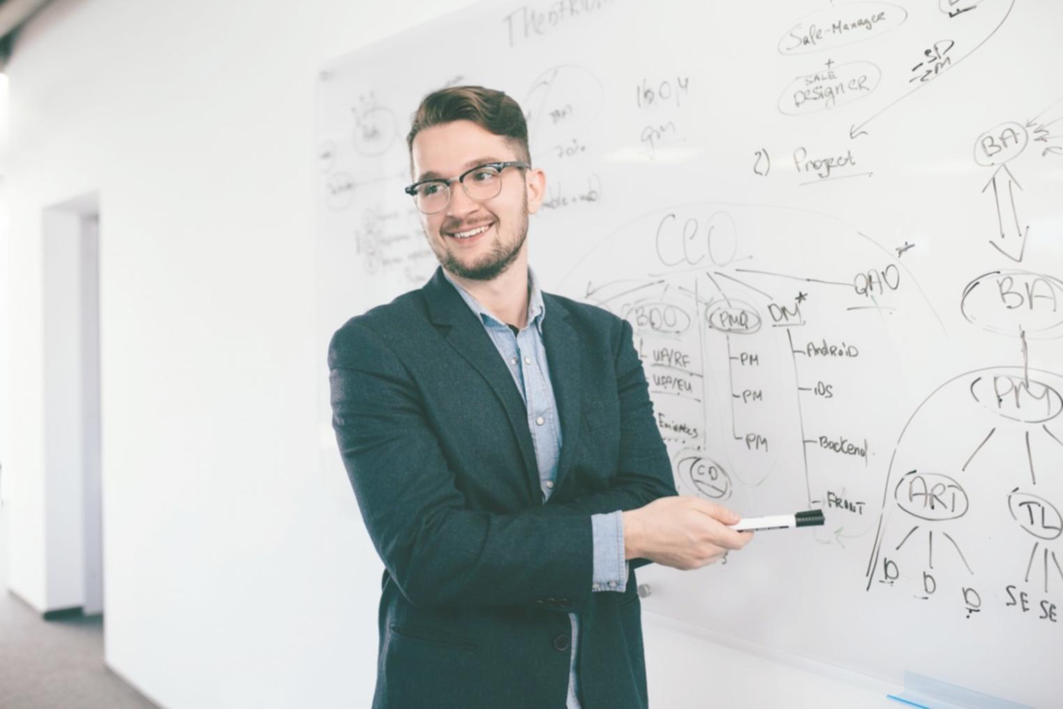 Formation en gestion financière - environnement de travail professionnel